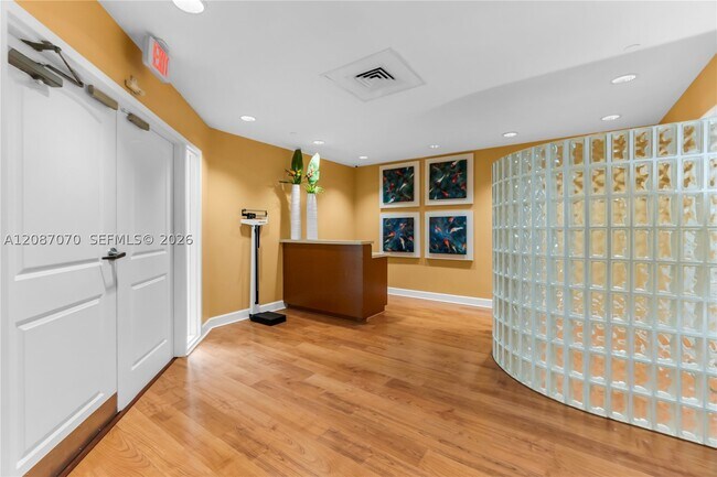 Building Photo - 7350 SW 89th St