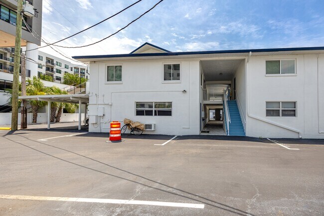 Building Photo - 4340 37th St S