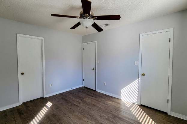 Building Photo - 1223 Redwood Ln