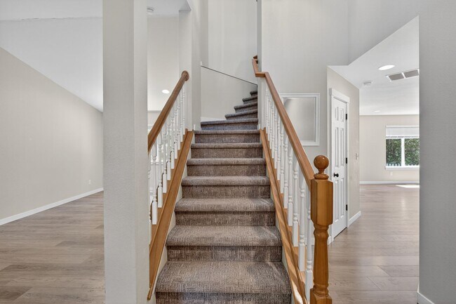 Building Photo - A Private Sanctuary with Perfect Proximity
