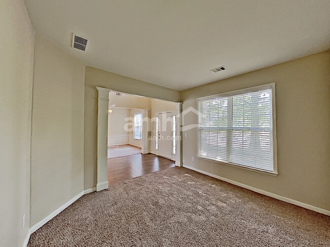 Building Photo - 3547 Myrtlewood Chase NW