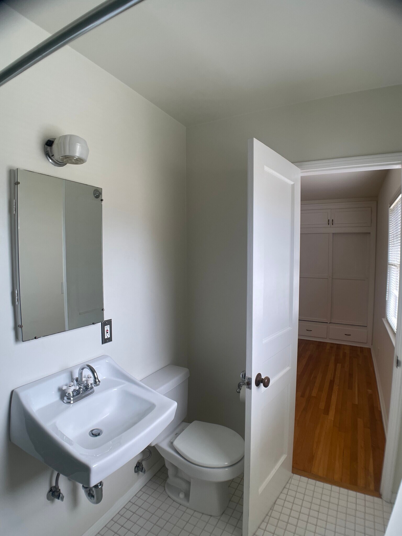 Bathroom - 1008 Euclid St