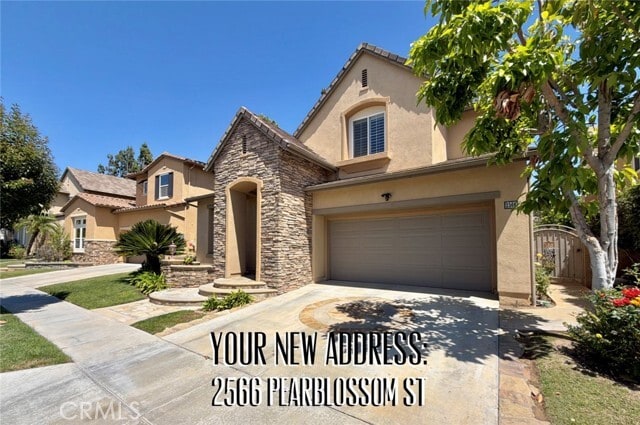 Building Photo - 2566 Pearblossom St