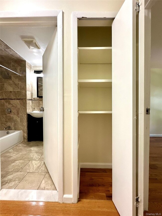 Building Photo - 2069 Lacombe Ave