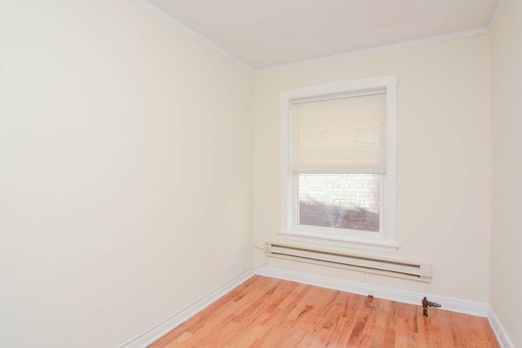 Building Photo - 516 W Melrose St