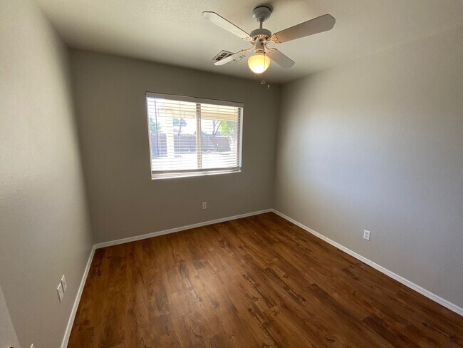 Building Photo - 30351 Maple Chase Dr