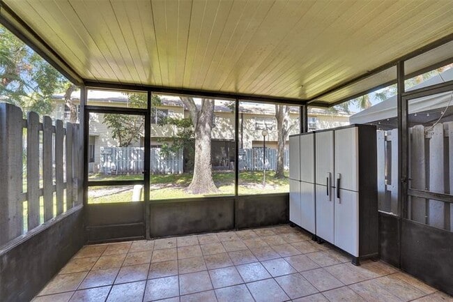 Building Photo - 35 SW 3rd St