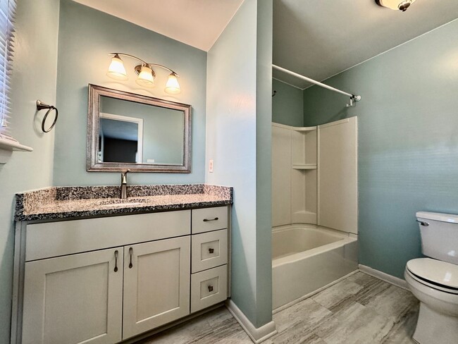 Building Photo - A Ranch Home In Great Neck!  Ready NOW!  P...