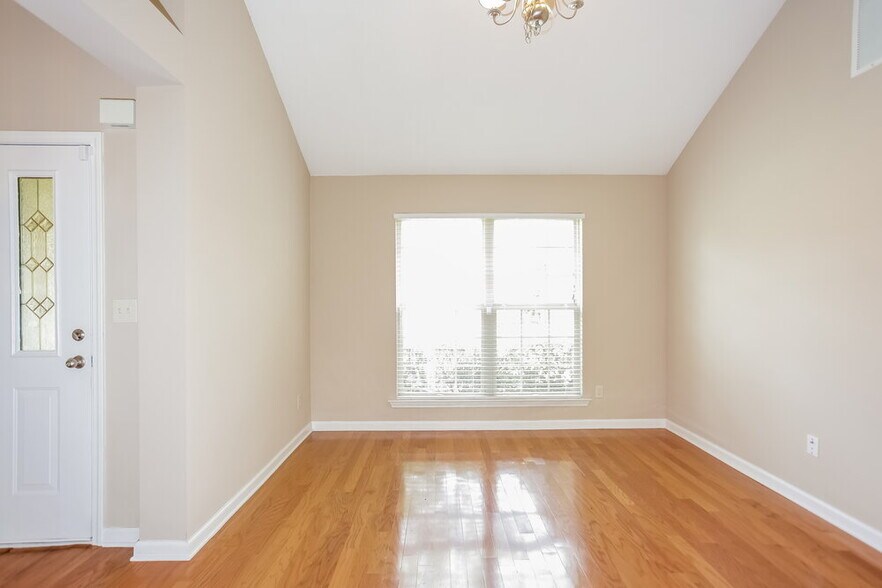 Building Photo - 6257 Saddletrail Dr