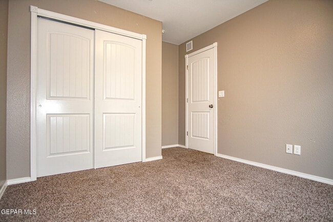 Building Photo - 14913 Tierra Isaiah Ave