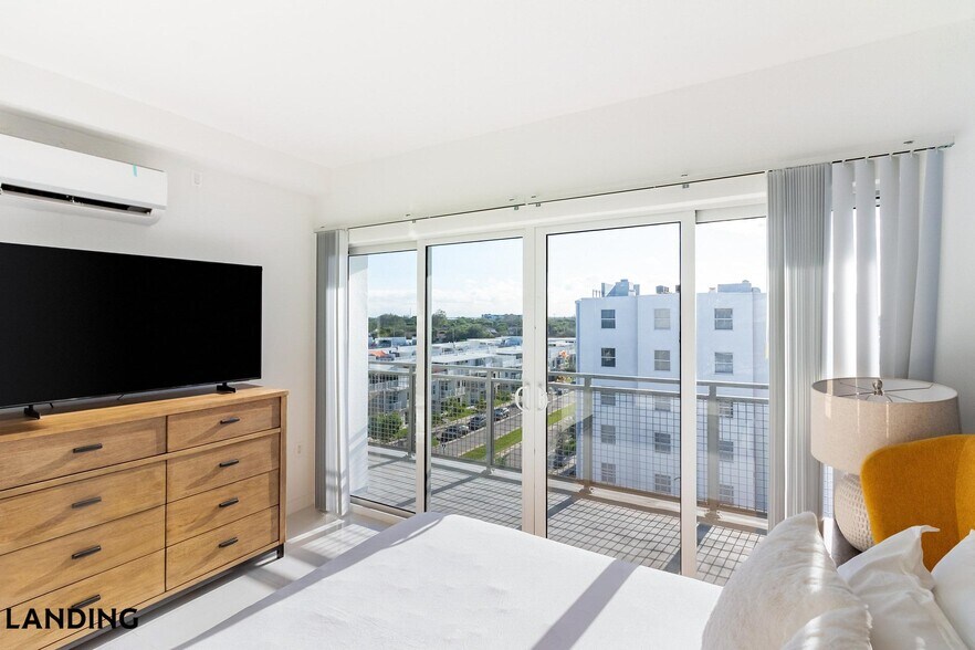 Building Photo - 25850 SW 140th Ct