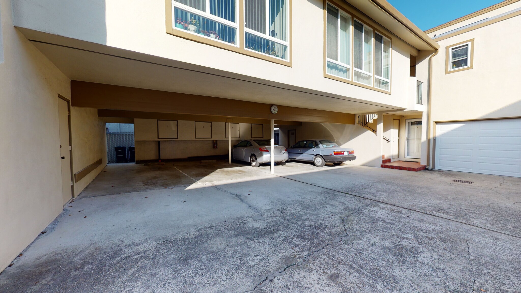 Building Photo - 950 Chula Vista Ave