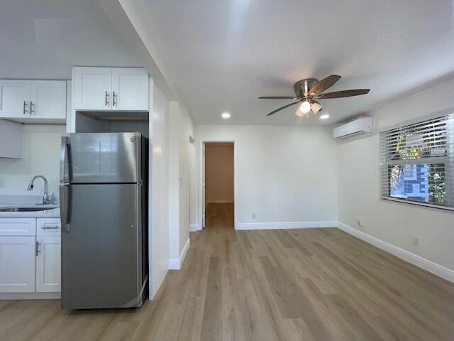 Building Photo - 302 N Tamarind Ave