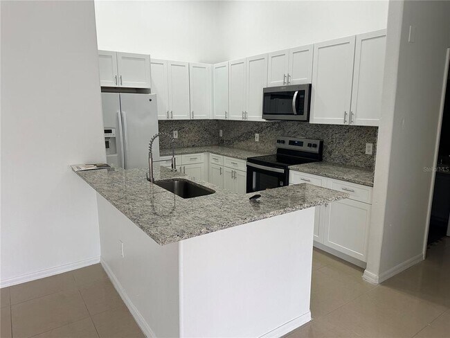 Building Photo - 1941 Island Walk Dr