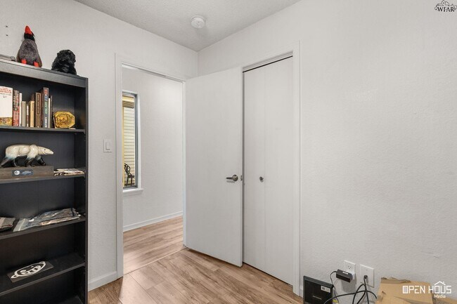 Building Photo - 4874 Matterhorn Dr