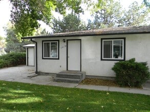 Building Photo - 2bed, 1bath, 800 Sq.ft. apartment - Nampa ...