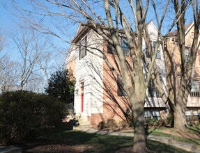 Building Photo - Coming Soon! Gorgeous Luxury TH 4 bed, 3.5...