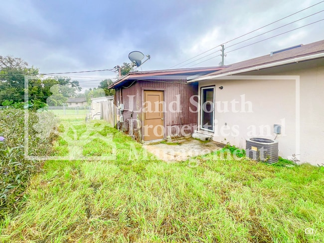 Building Photo - 5849 N Daughtery Rd