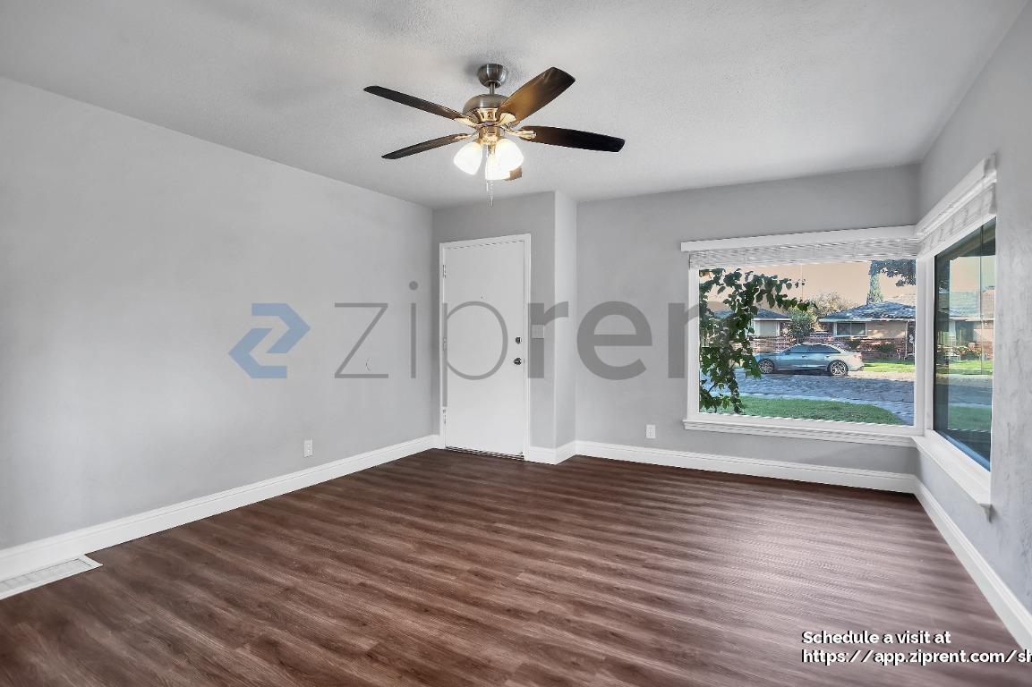 Building Photo - 1331 W Yale Ave