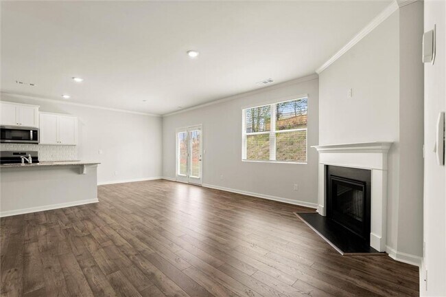 Building Photo - 348 Belmont Dr