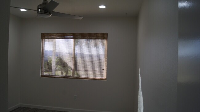 Building Photo - 27403 Garza Dr