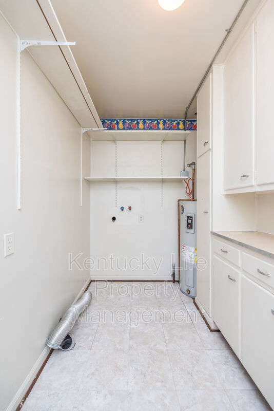 Building Photo - 104 Greenbriar Rd