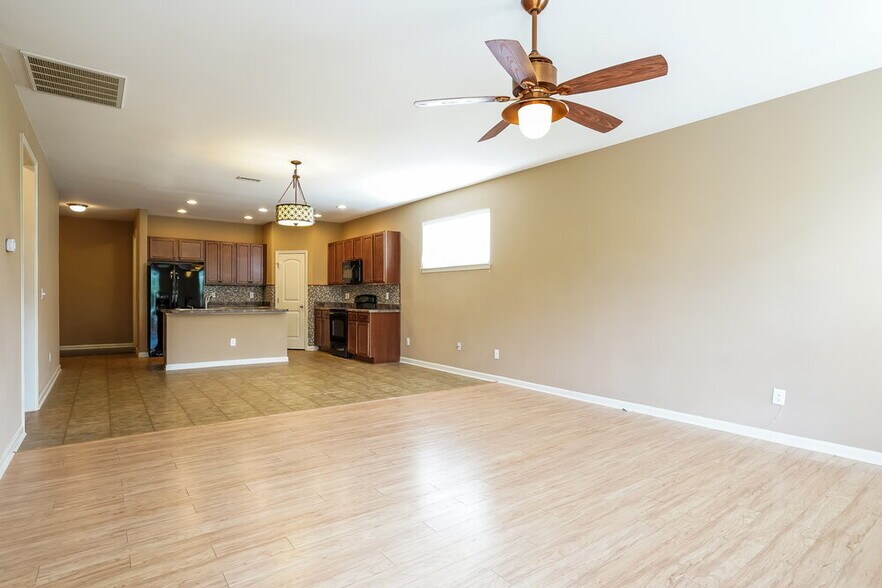 Building Photo - 34 Wensley Ct