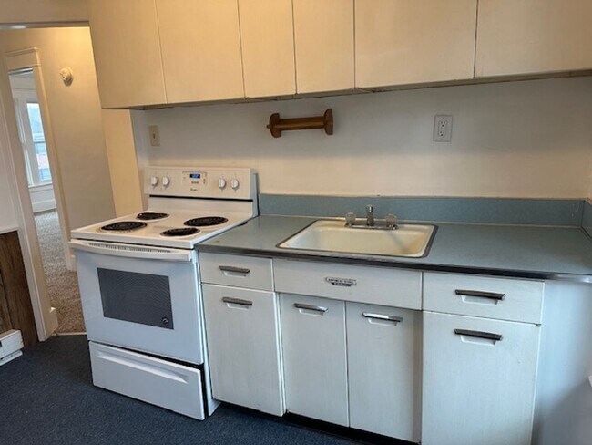 Building Photo - 53 W Granada Ave