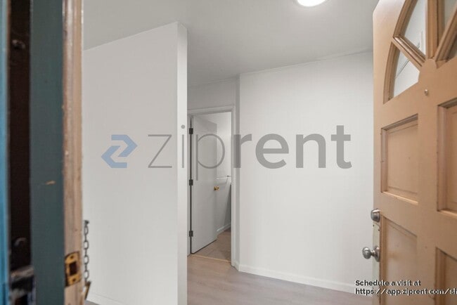 Building Photo - 836 El Camino Real