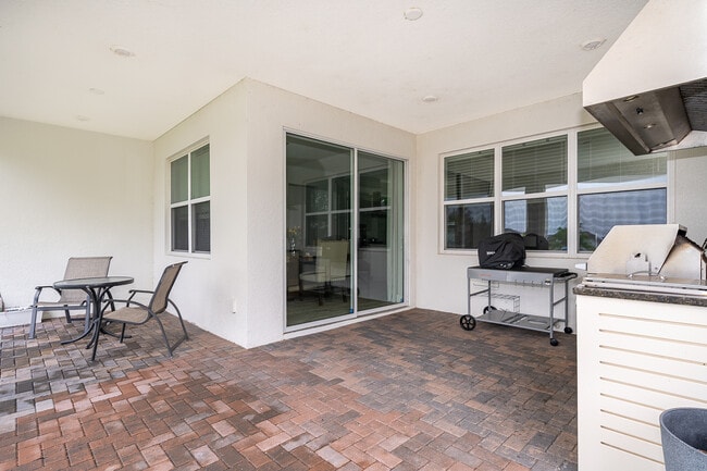 Building Photo - 10364 Shive Island Ct