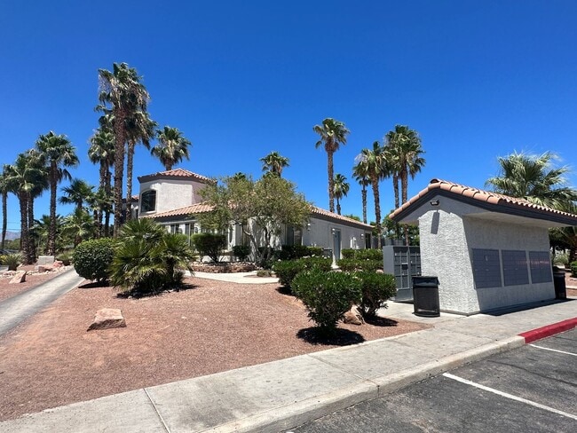 Building Photo - Adorable 3 bedroom Las Vegas Nv condo