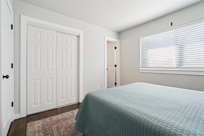 Building Photo - 4104 NW 59th St