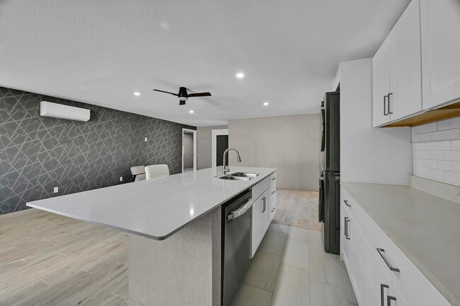 Building Photo - 6375 86th Ln