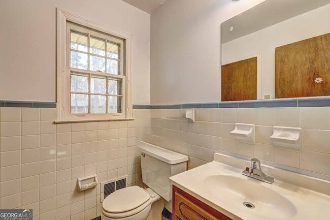 Building Photo - 3635 Las Olas Dr