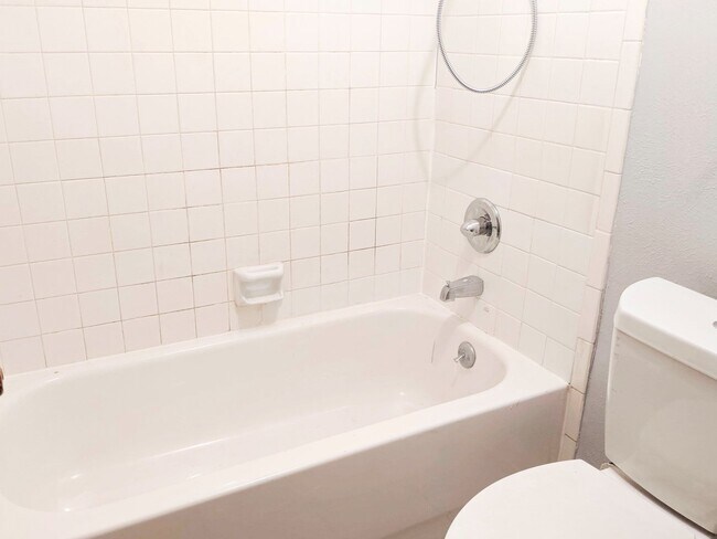 Building Photo - Charming 1 Bed, 1 Bath Condo in Denver wit...