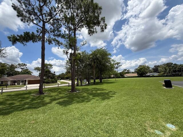 Building Photo - 847 Foresteria Ave
