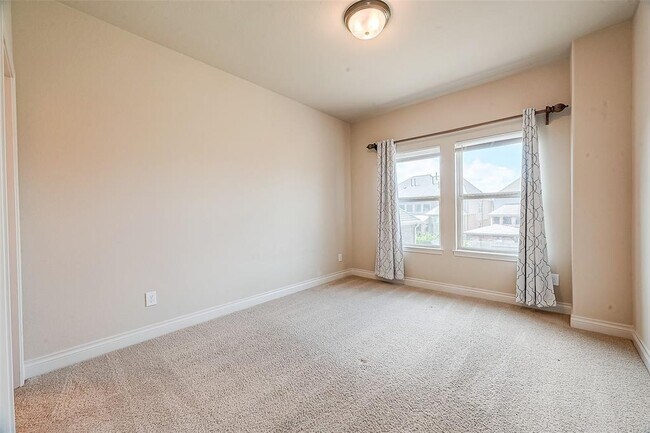 Building Photo - 13614 Lightning Falls Ln