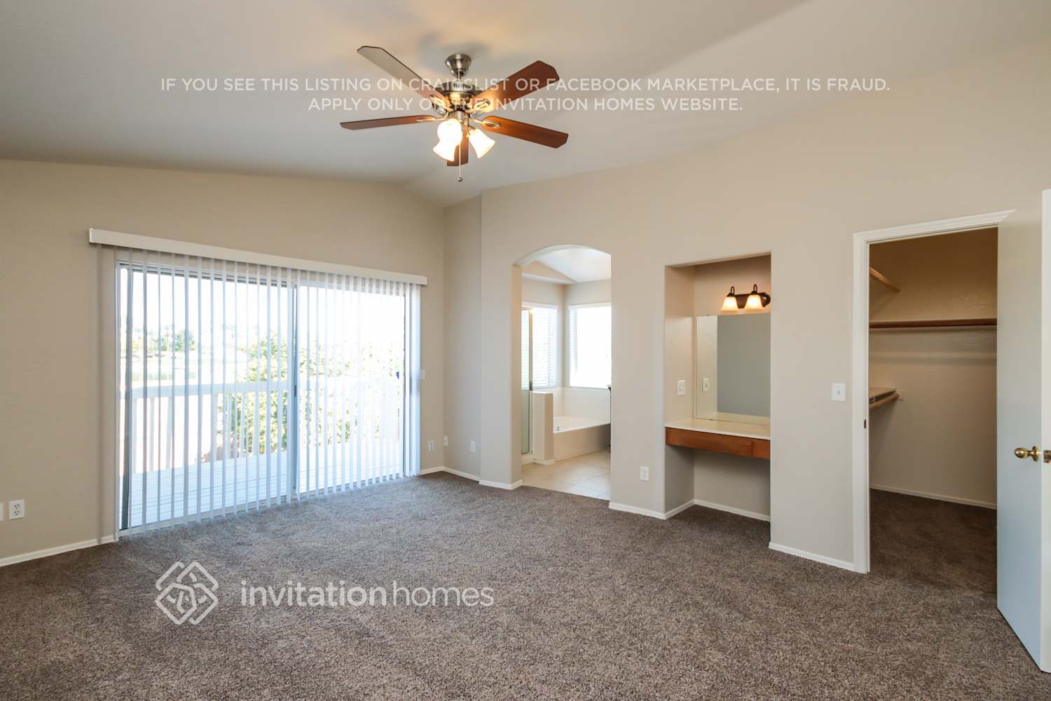 Building Photo - 1014 E Hearne Way