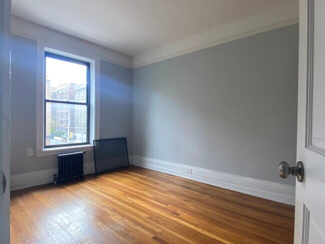 Building Photo - 3353 82nd St