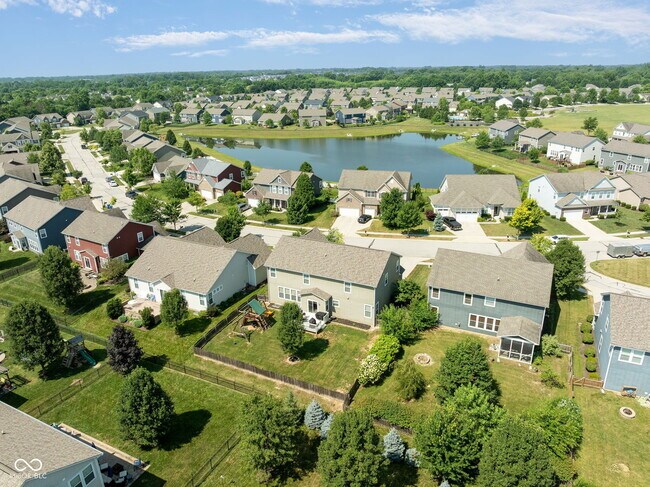 Building Photo - 6192 Bayard Dr