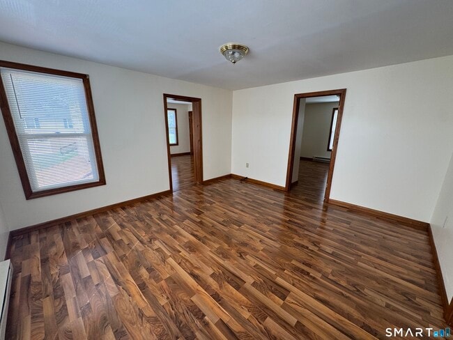 Building Photo - 145 Hoadley St