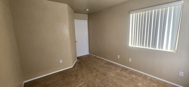 Building Photo - Condo in Gated Genevieve Court