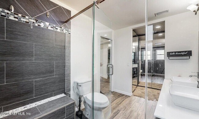 Building Photo - 6433 River Point Dr