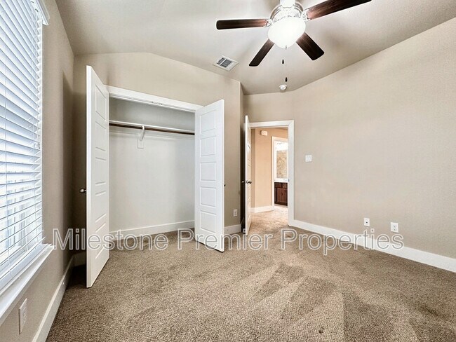Building Photo - 3908 Ashton Dr
