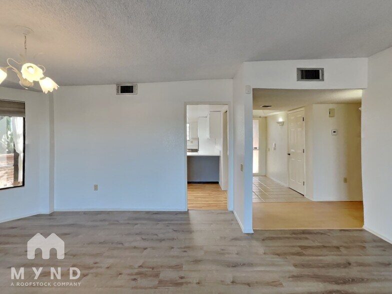 Building Photo - 1750 W Camino Urbano