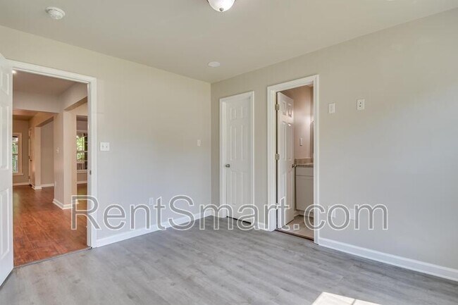 Building Photo - 2913 Running Creek Ln