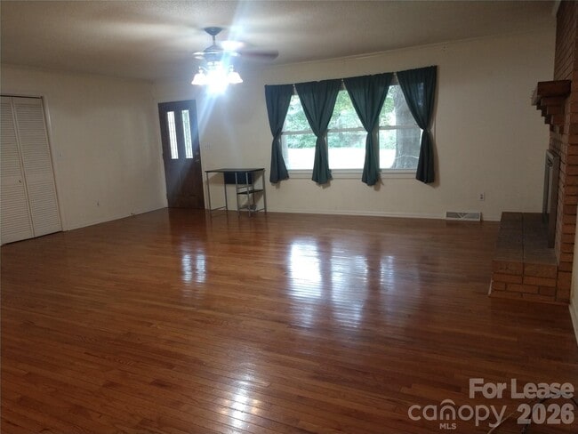 Building Photo - 10115 Elmsbrook Ln