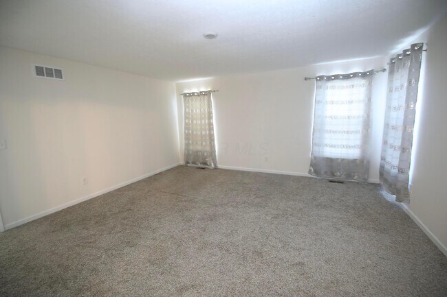 Building Photo - 216 Old Bay Dr