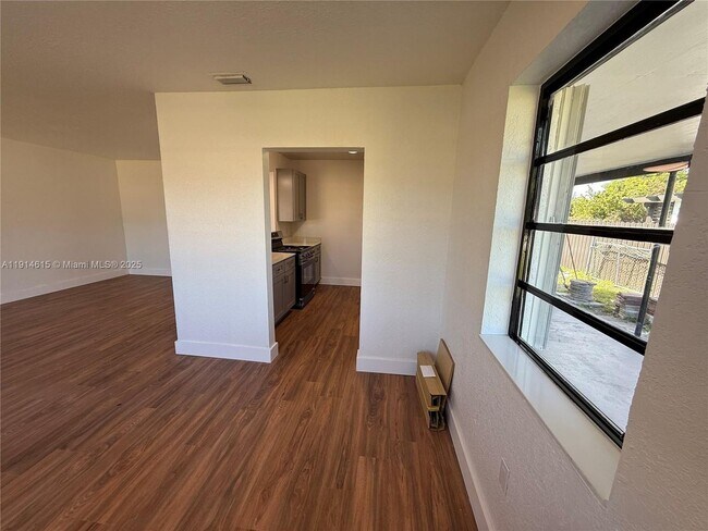 Building Photo - 1430 NW 176th Terrace