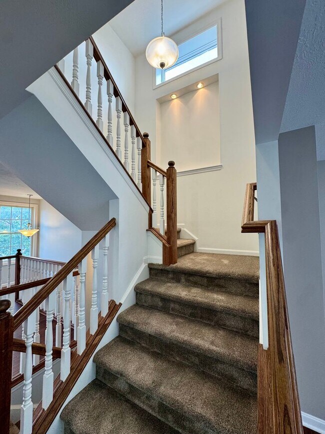 Building Photo - Move-In Ready Wexford Home Featuring Modern Updates and an Attached Two-Car